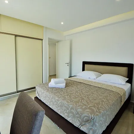 Athena Apartment Artemida  Exterior foto