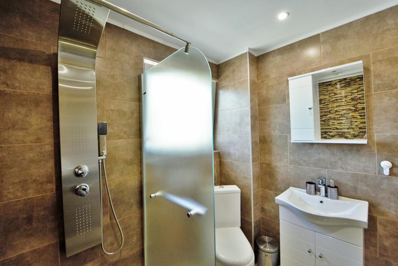 Athena Apartament *